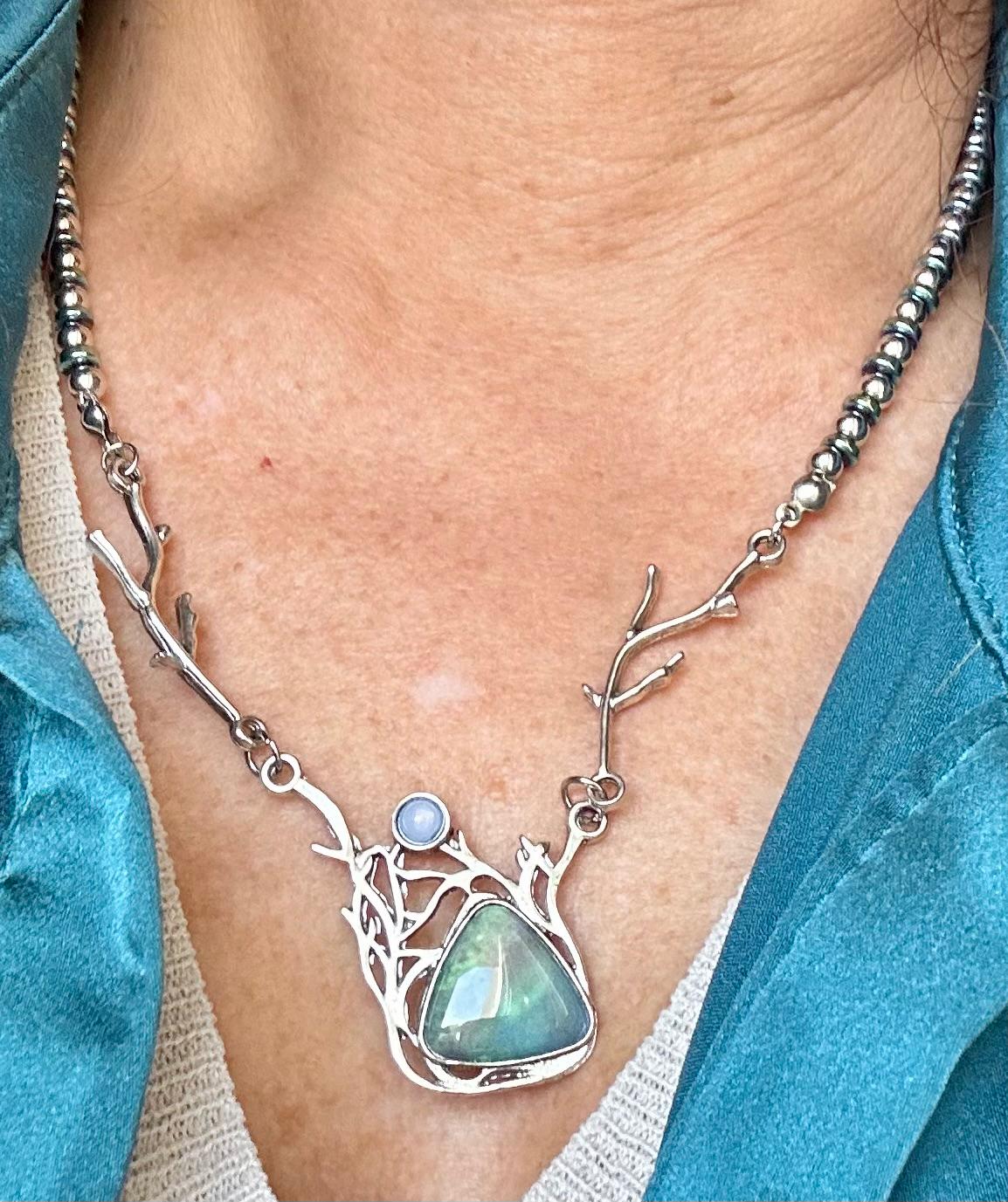 Collana  con pietra di luna